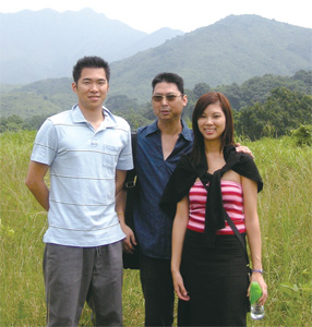 父親、妹妹和我，攝於香港沙羅洞