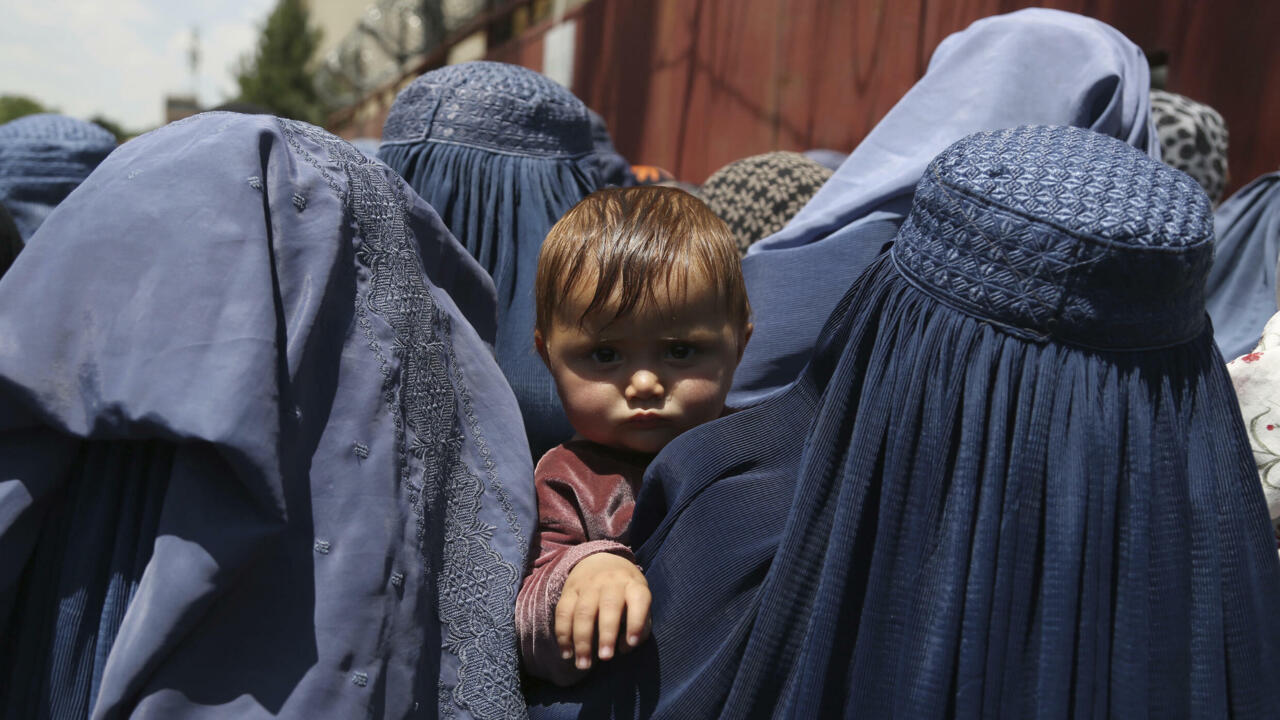 afghanistan-femmes-burqa-1.jpg