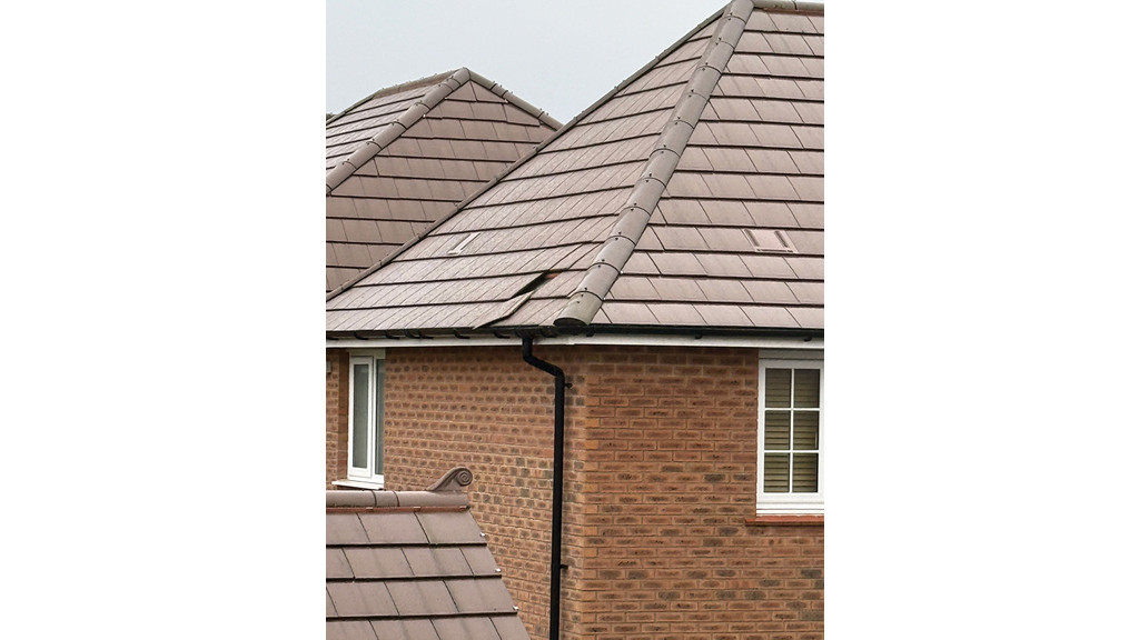 (英樓測量) 濕冷天氣下做好物業維護